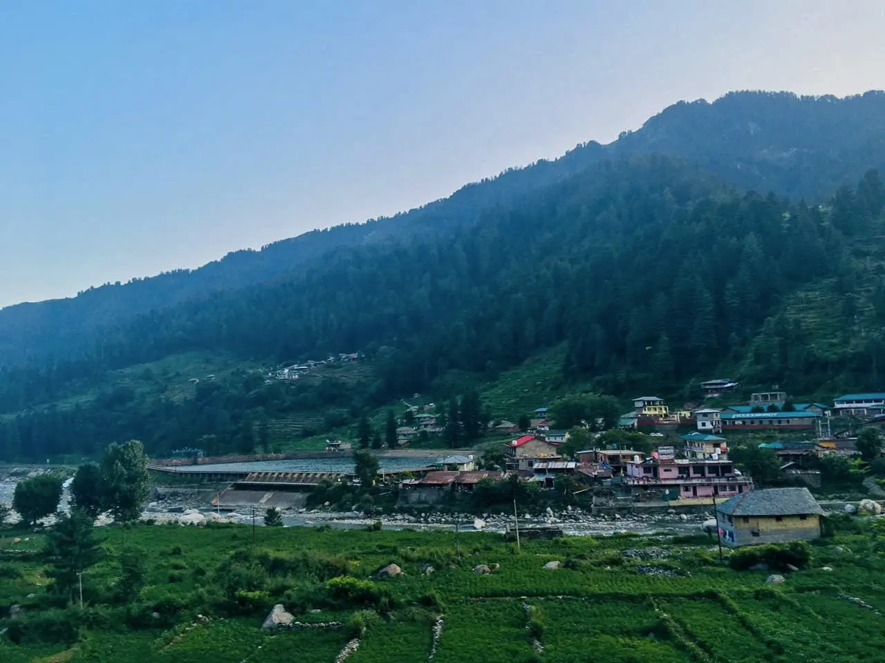 Rajgundha valley meadows and mountain views
