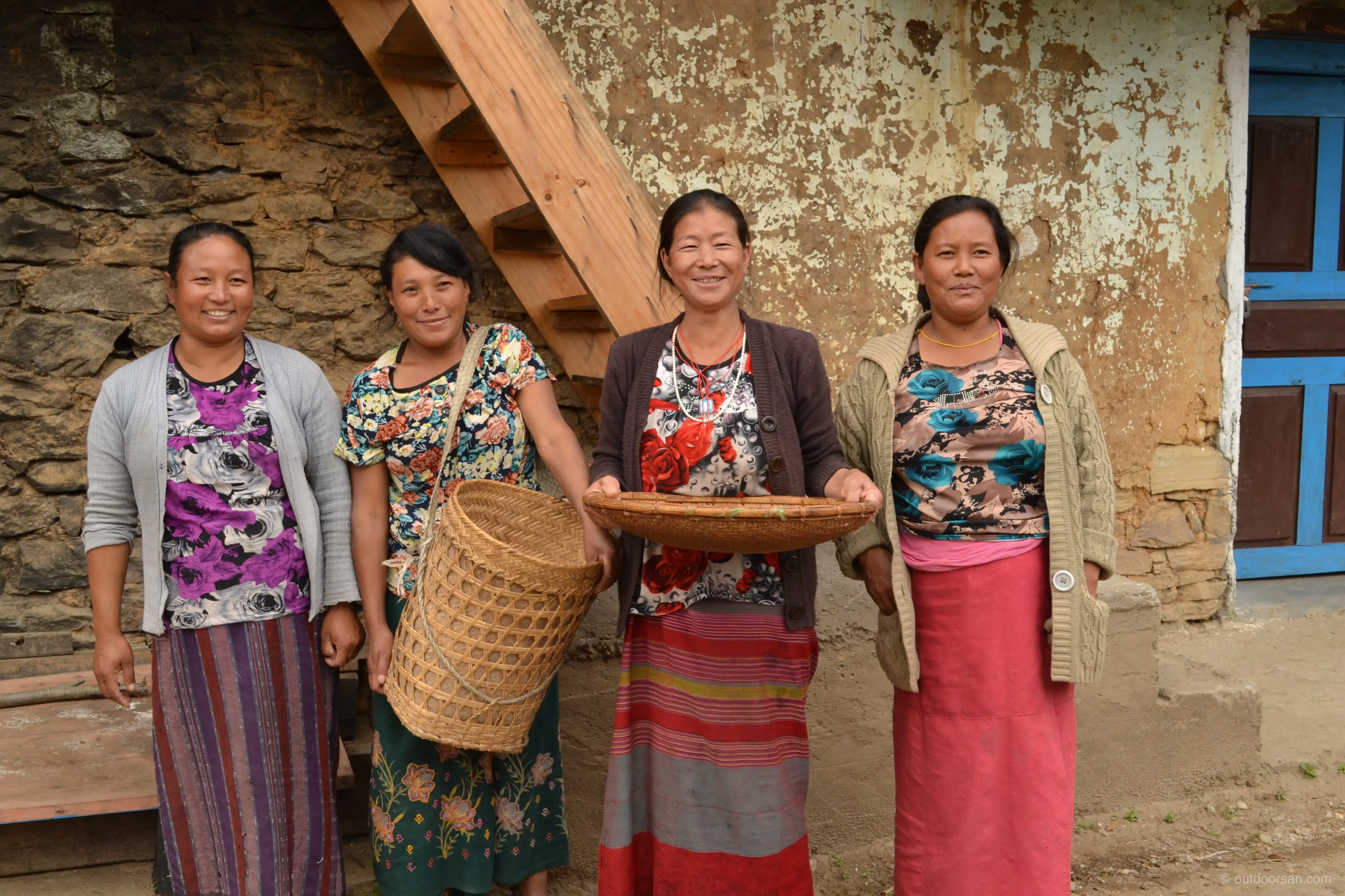  Monpa women in Dirang