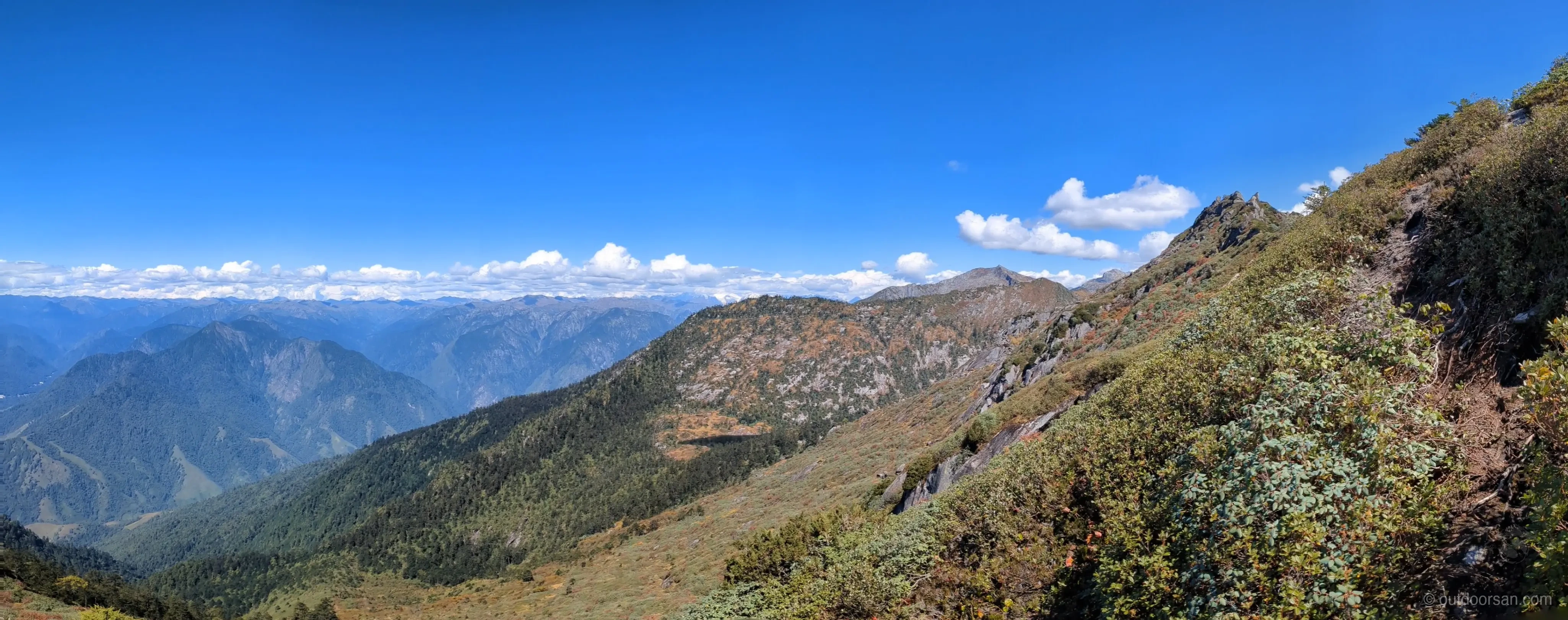 Views above camp 2 from the ridge walk