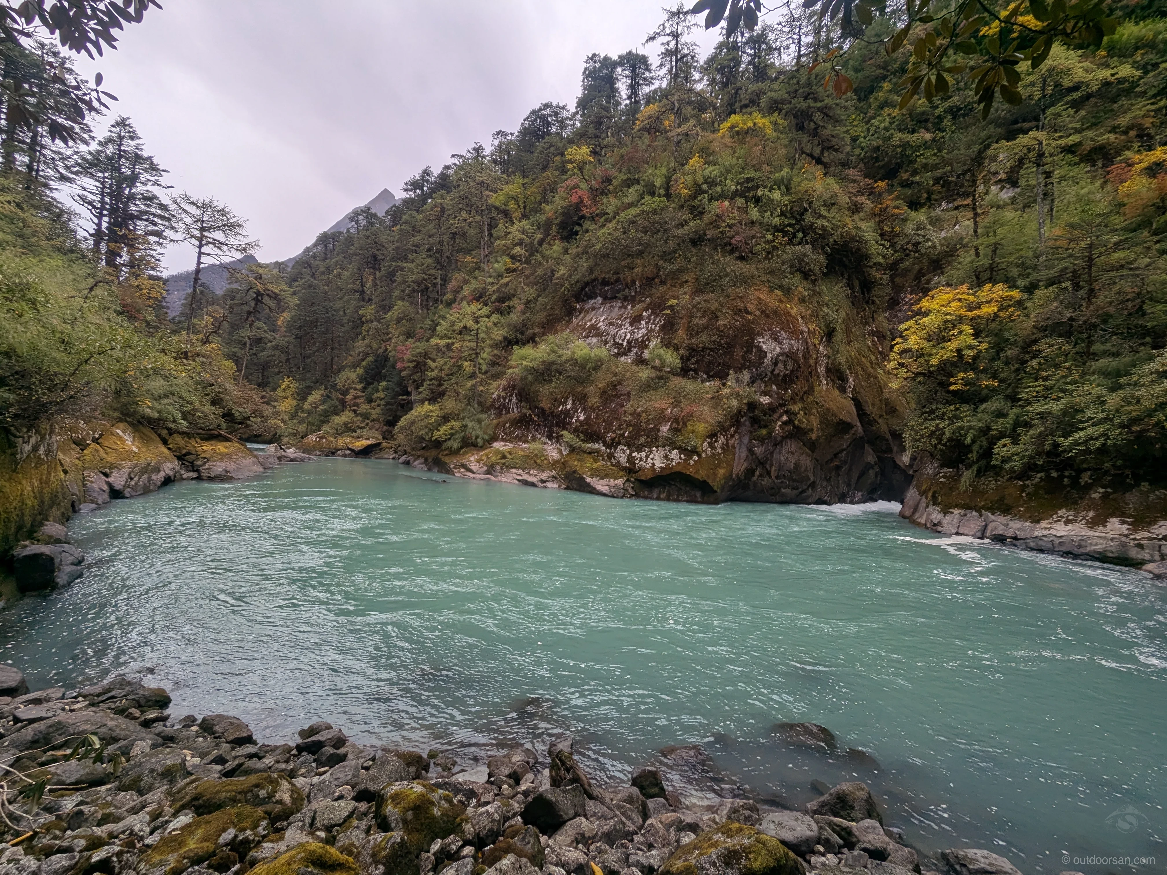 A natural pool in Dri river - Day 2